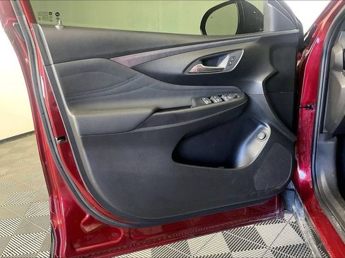 Used 2025 Buick Envista Sport Touring w/ Convenience I Package FWD image 19