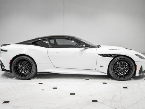 Used 2023 Aston Martin DBS Coupe RWD image 41
