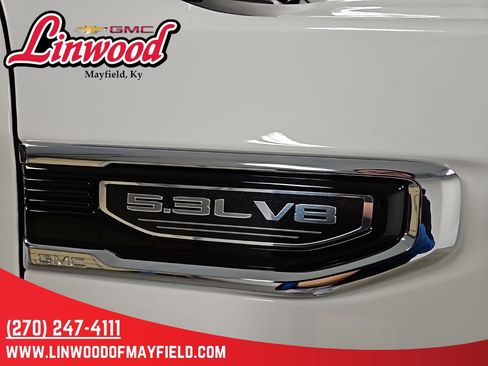 Used 2024 GMC Sierra 1500 SLT w/ X31 Off-Road Package image 10