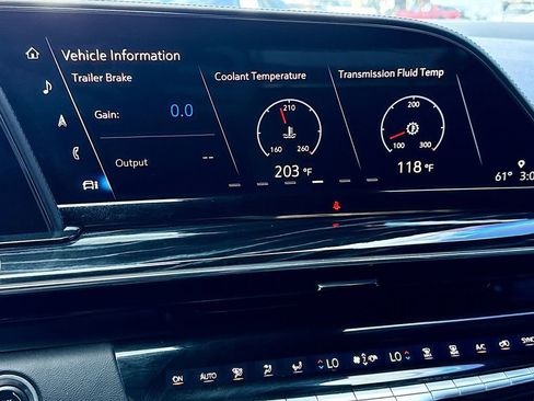 Used 2021 Cadillac Escalade Sport w/ Driver Assist Tech Package image 32