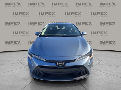 Used 2025 Toyota Corolla LE image 8