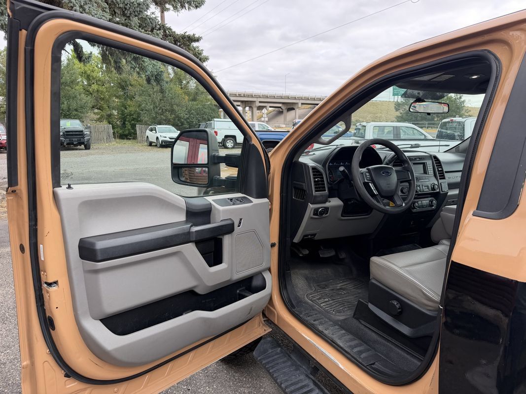 Used 2017 Ford F250 XL w/ Power Equipment Group AWD/4WD image 8