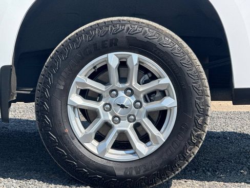 Used 2024 Chevrolet Silverado 1500 RST w/ Convenience Package II AWD/4WD image 44