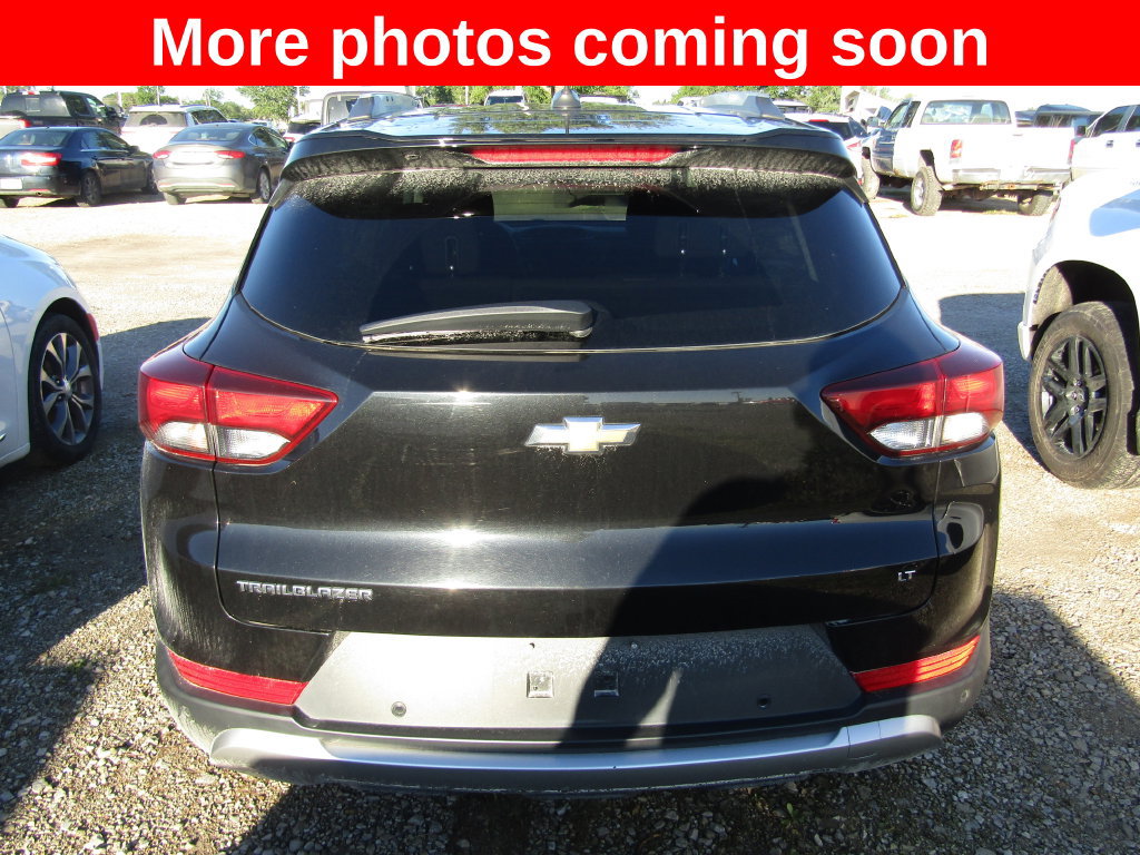 Used 2021 Chevrolet TrailBlazer LT w/ Convenience Package FWD image 4