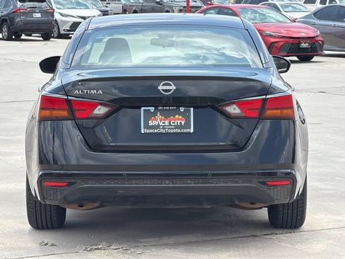 Used 2023 Nissan Altima 2.5 S FWD image 5