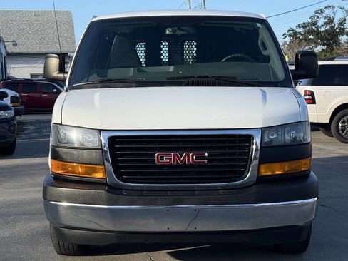 Used 2018 GMC Savana 2500 w/ Driver Convenience Package image 3