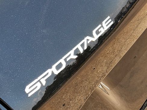 Used 2025 Kia Sportage SX Prestige AWD/4WD image 18