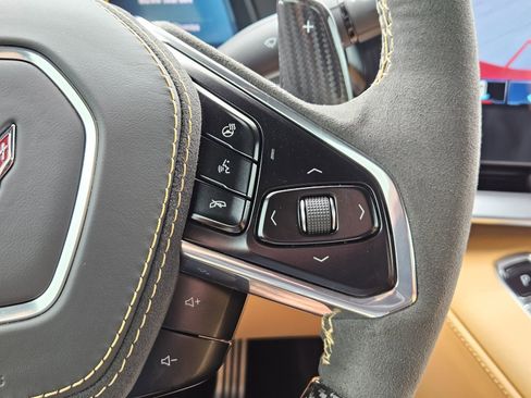 Used 2024 Chevrolet Corvette Z06 RWD image 27