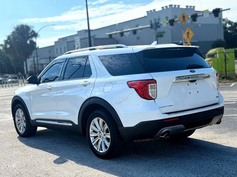 Used 2020 Ford Explorer Limited w/ Hybrid Equipment Group 310A image 3