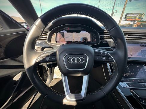 Used 2019 Audi Q8 Premium image 30