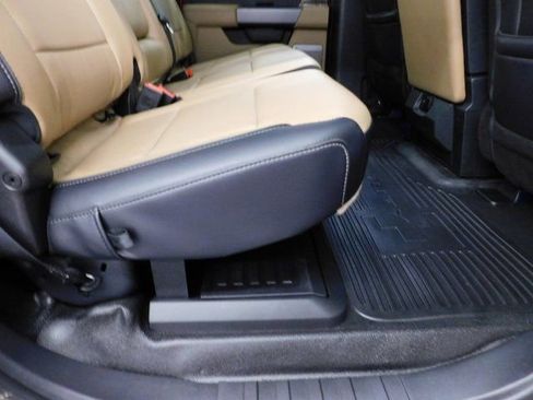 Used 2025 Ford F450 Lariat image 32