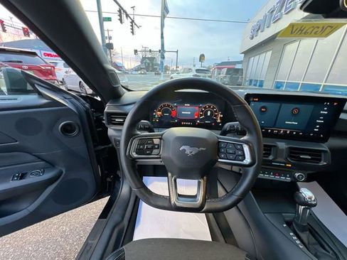 Used 2024 Ford Mustang Coupe image 13