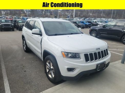 Used 2015 Jeep Grand Cherokee Laredo image 4