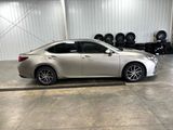 Used 2018 Lexus ES 350 Ultra Luxury w/ Luxury Package w/Wood Trim image 2