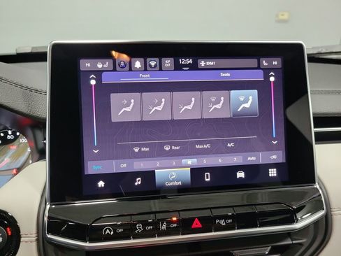 New 2026 Jeep Compass Limited image 18