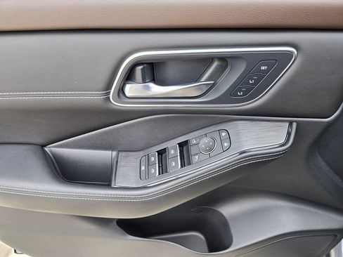 Certified 2021 Nissan Rogue SL FWD image 22