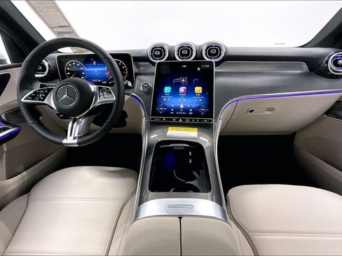 New 2026 Mercedes-Benz GLC 300 image 5