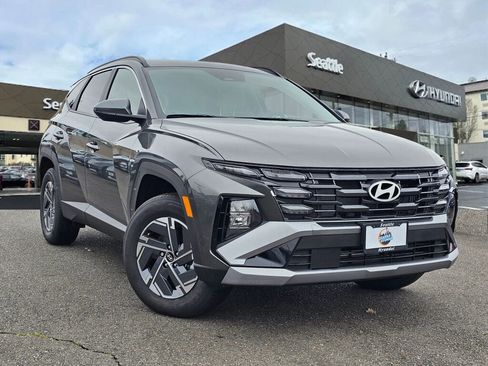 Used 2025 Hyundai Tucson Blue image 1