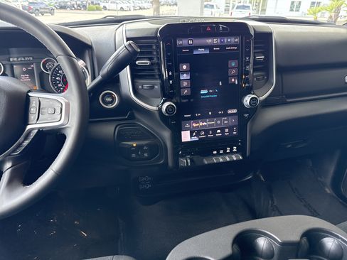 Used 2025 RAM 2500 Big Horn AWD/4WD image 28