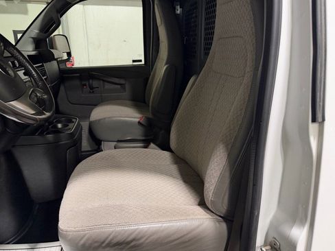 Used 2018 GMC Savana 3500 G3500 Cargo Ext w/ Driver Convenience Package image 19
