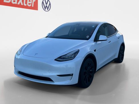 Used 2022 Tesla Model Y Long Range image 7