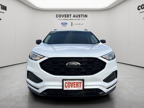Used 2024 Ford Edge SE w/ Black Appearance Package image 6