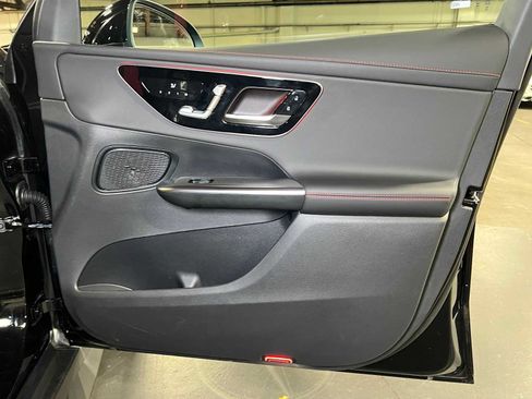 Used 2026 Mercedes-Benz GLC 43 AMG 4MATIC image 10
