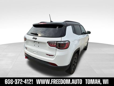 Used 2025 Jeep Compass Trailhawk AWD/4WD image 7