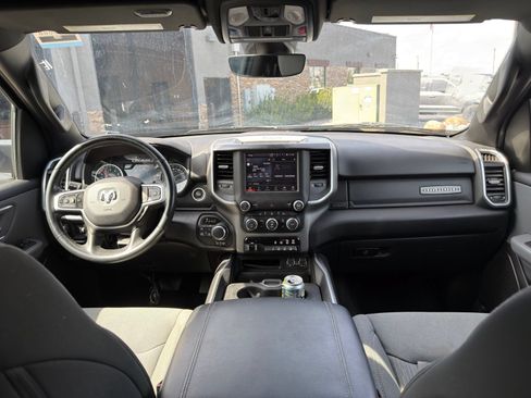 Used 2022 RAM 1500 Big Horn AWD/4WD image 10