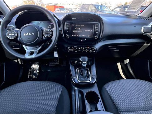 Used 2024 Kia Soul LX w/ Option Group 015 image 13