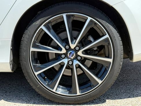 Used 2016 Volvo V60 T5 Premier w/ Convenience Package FWD image 28