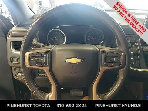 Used 2021 Chevrolet Suburban High Country w/ Premium Package image 8