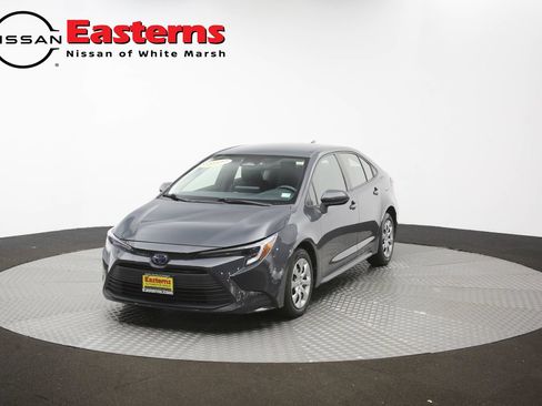 Used 2023 Toyota Corolla LE w/ Carpet Mat Package (TMS) FWD image 49