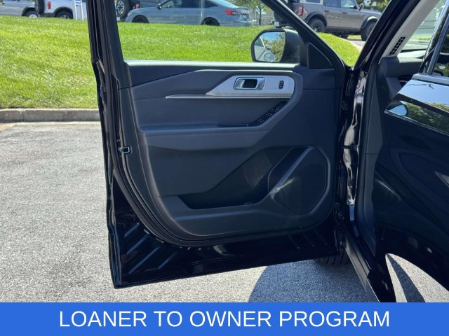 Used 2026 Ford Explorer Active w/ Active Comfort Package AWD/4WD image 14