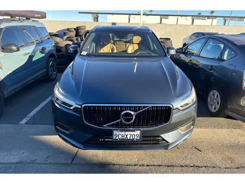 Used 2018 Volvo XC60 T5 Momentum image 5