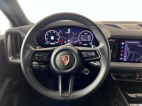 Certified 2024 Porsche Cayenne AWD/4WD image 21