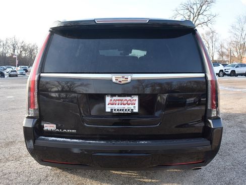 Used 2020 Cadillac Escalade Platinum image 7