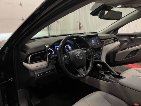 Used 2024 Toyota Camry SE w/ Convenience Package image 38