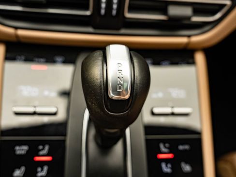 Certified 2023 Porsche Macan S AWD/4WD image 45