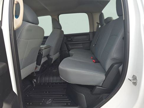 Used 2018 RAM 2500 Tradesman w/ Chrome Appearance Group image 11