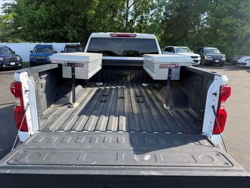 Used 2025 Chevrolet Silverado 2500 LT AWD/4WD image 5