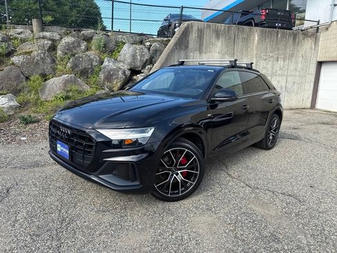 Used 2021 Audi Q8 Premium Plus w/ Premium Plus Package AWD/4WD image 2