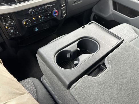 Used 2024 Ford F250 XLT w/ Snow Plow/Camper Package image 12