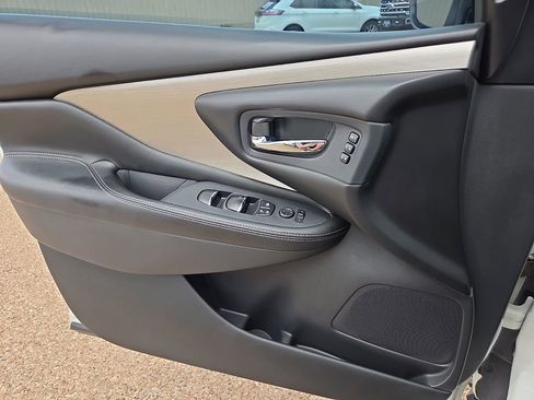 Used 2018 Nissan Murano Platinum w/ Cargo Package AWD/4WD image 19