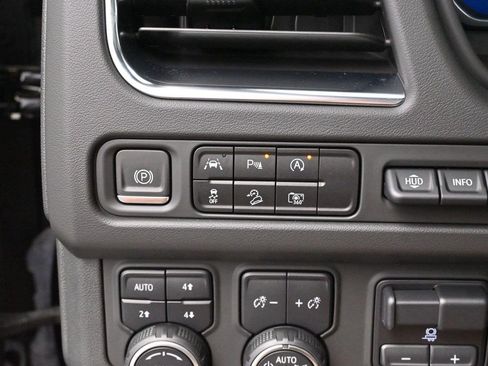 Used 2023 Chevrolet Tahoe High Country AWD/4WD image 27