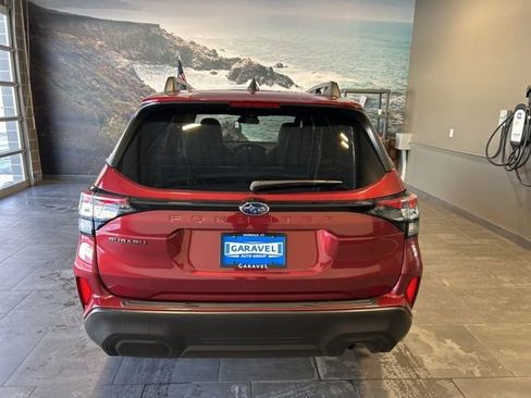 Used 2025 Subaru Forester Premium AWD/4WD image 38