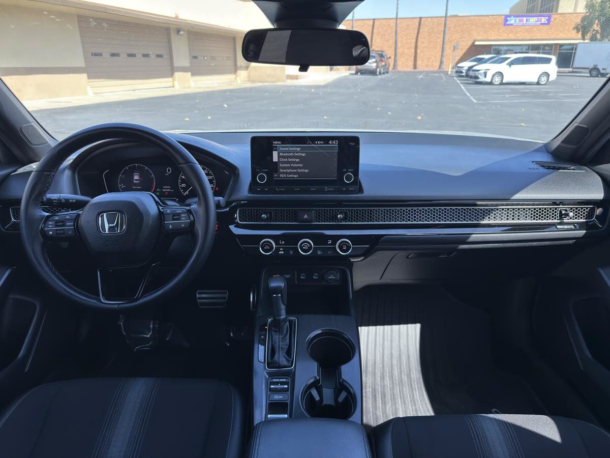 Used 2025 Honda Civic Sport image 15