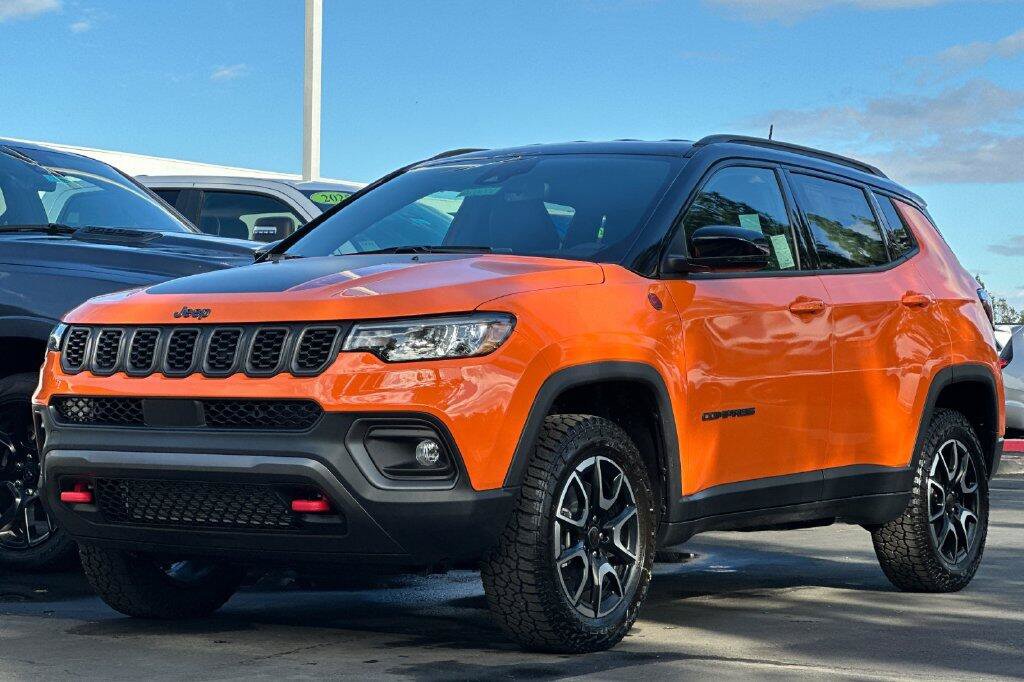 New 2026 Jeep Compass Trailhawk AWD/4WD image 8