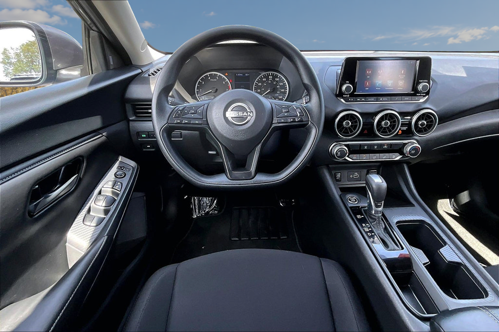 Certified 2025 Nissan Sentra S FWD image 8