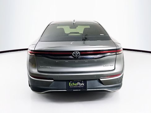 Used 2024 Toyota Crown Limited image 7